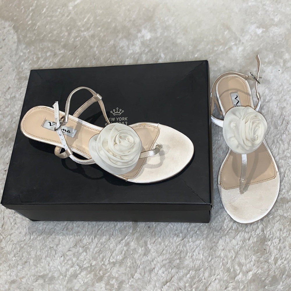 Nina shoes with rose